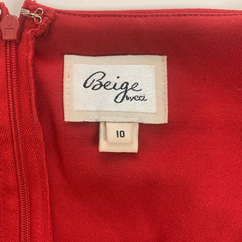 Beige by eci Red Garment - Picture 5 of 6